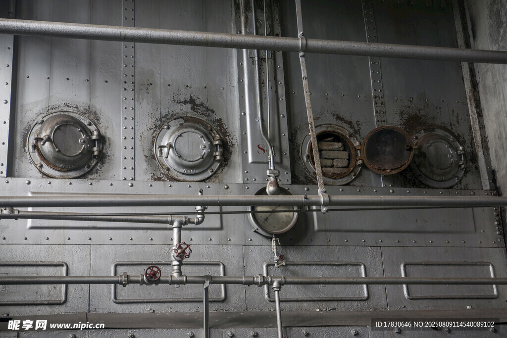 工业风金属阀门设备