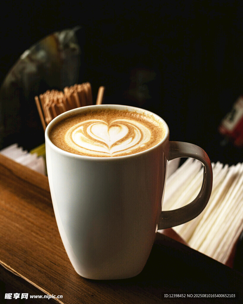 心形拉花咖啡