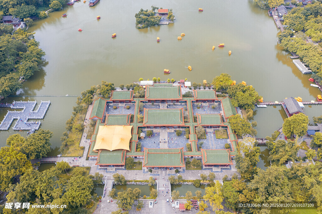 广东珠海圆明新园昆明湖上四合