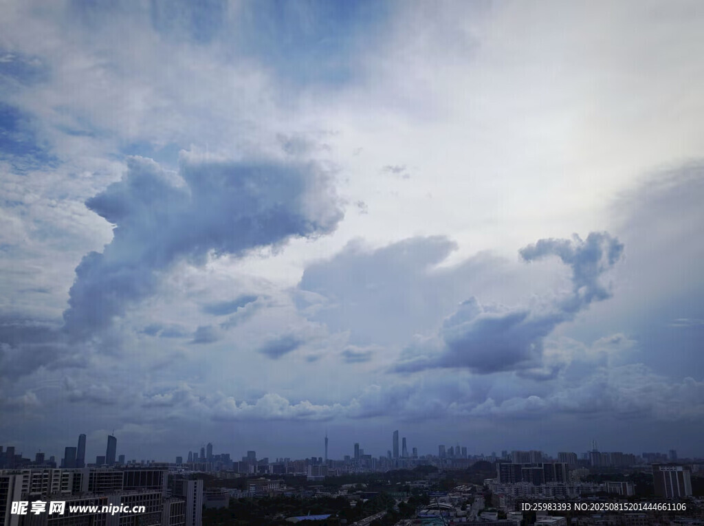 城市云层
