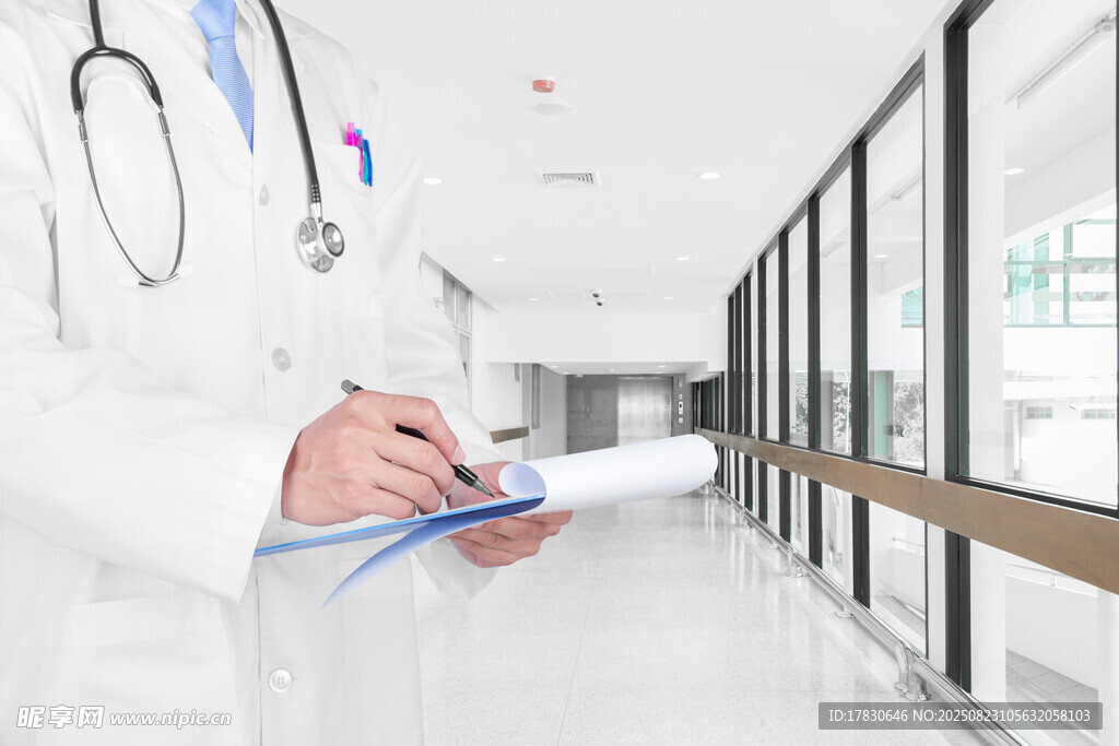 医生走廊记录医疗信息
