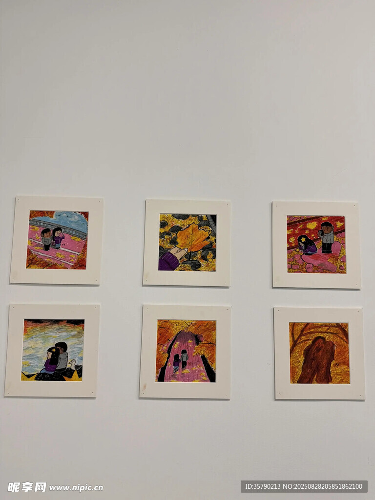 墙上的多彩艺术画作