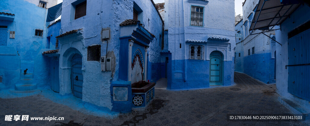 蓝色梦幻小镇街景