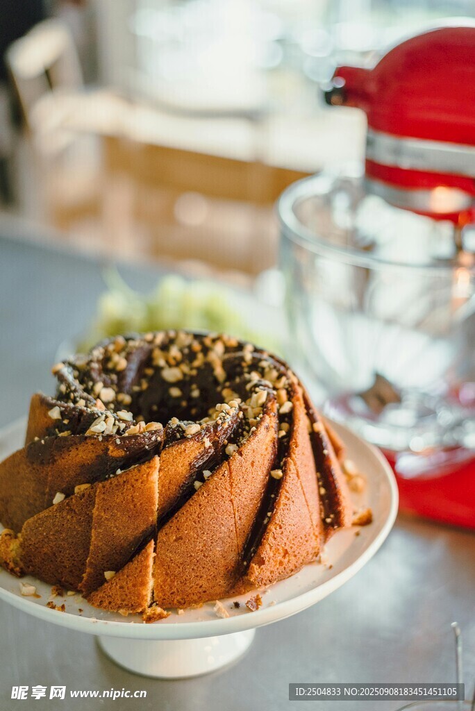 美味巧克力蛋糕诱人呈现