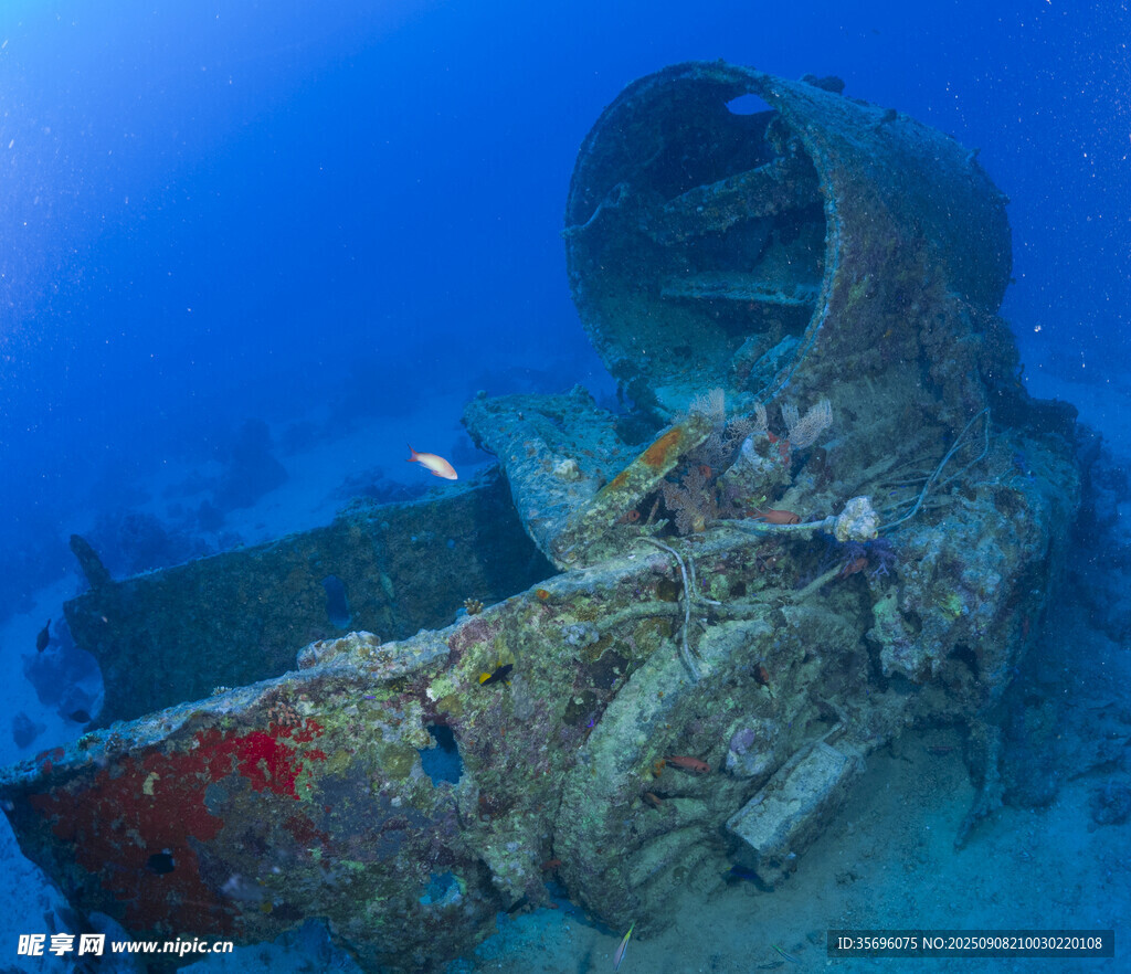 海底沉船遗迹