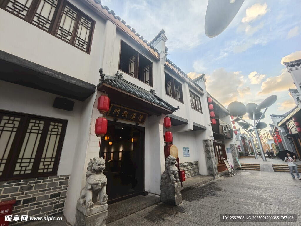 古色古香的中式传统街道