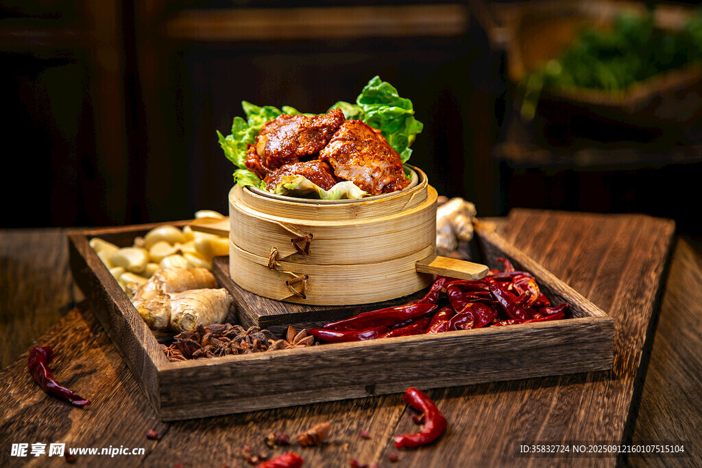 竹制蒸笼里的美味郡肝