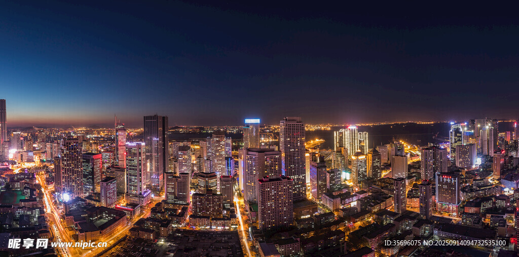 璀璨都市夜景俯瞰