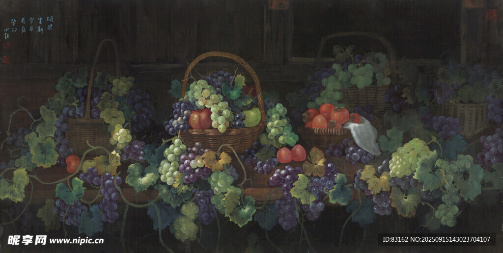 缤纷花卉装点的复古花篮