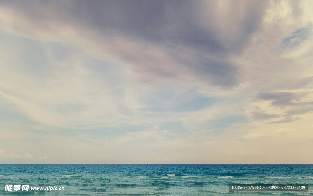 海边天空美景