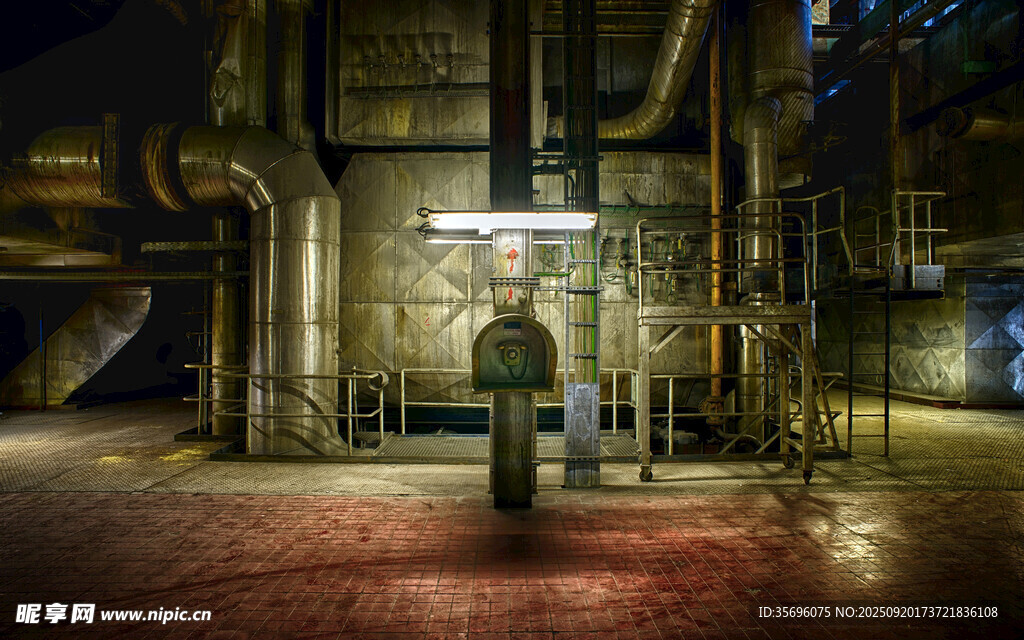 工业风室内场景与机械设备
