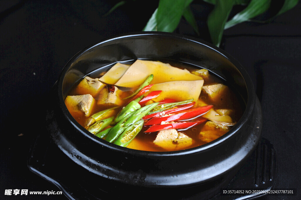 韩式泡菜豆腐煲