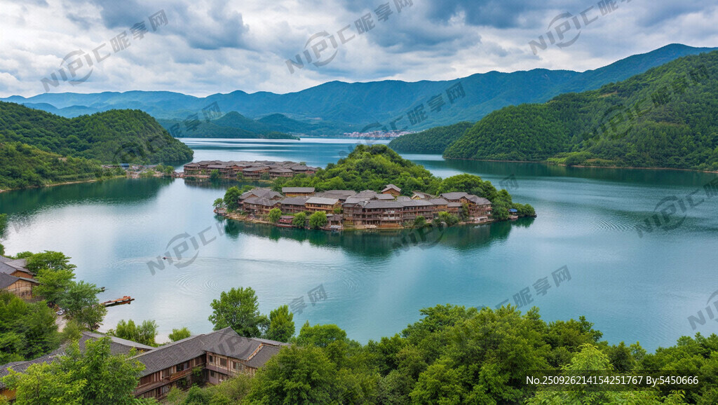 青山绿水间的秀丽水乡图片