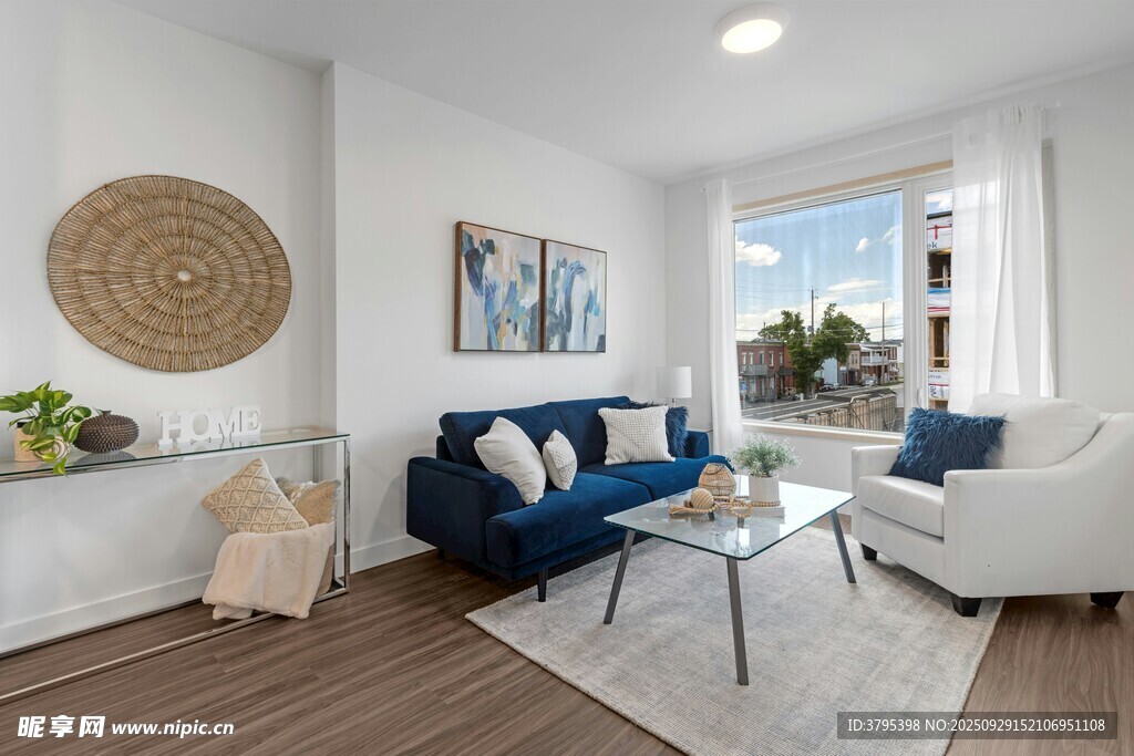 现代简约风温馨客厅一角