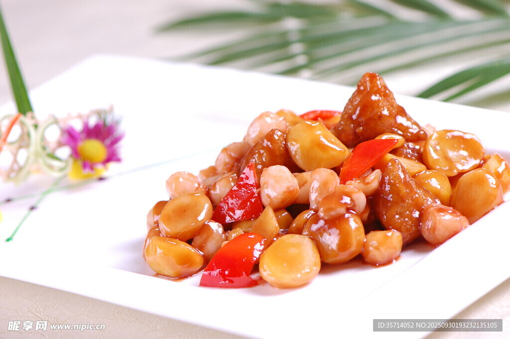 美味果仁炒肉丁