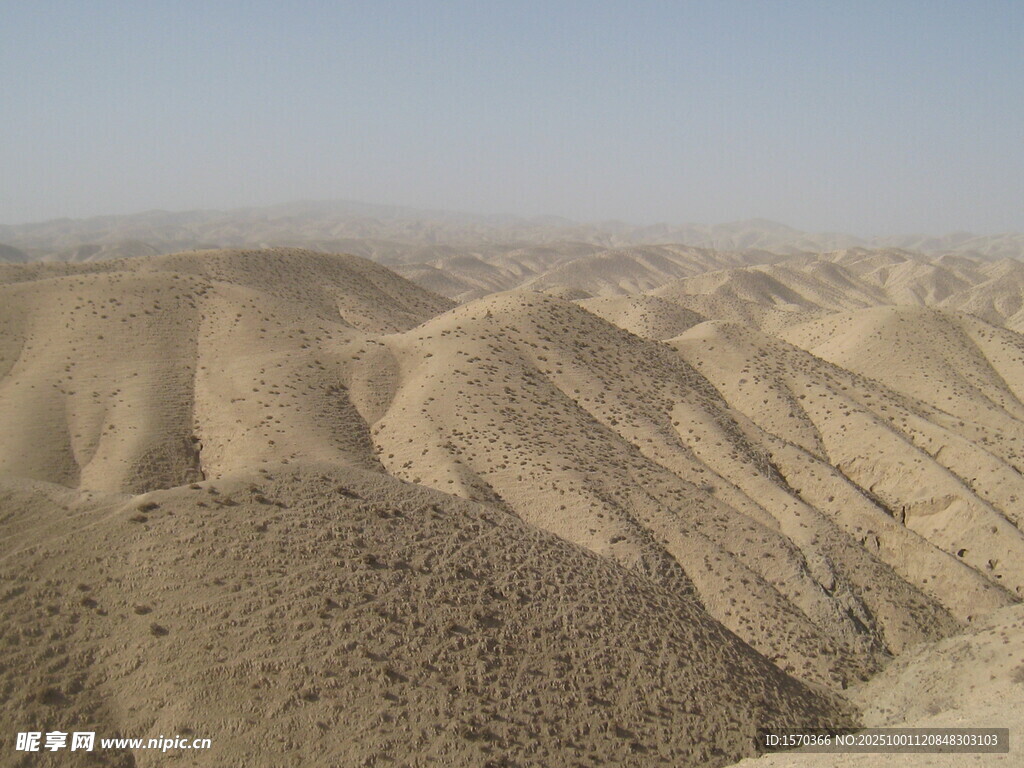 广袤沙漠地貌景观
