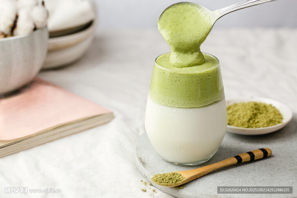 抹茶酸奶