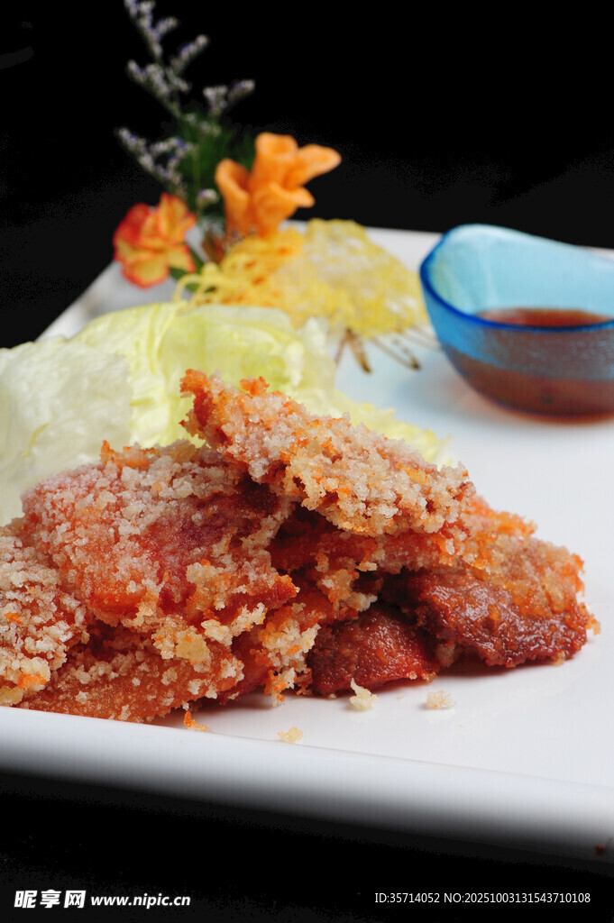 香酥炸鸡排配精致摆盘