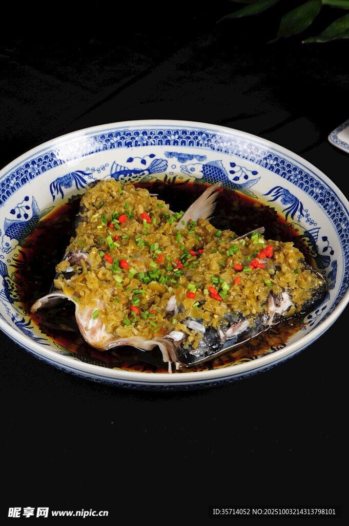 清蒸鱼鲜香诱人的美味