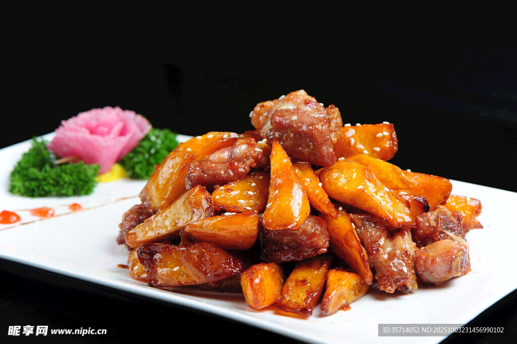 美味排骨搭配胡萝卜