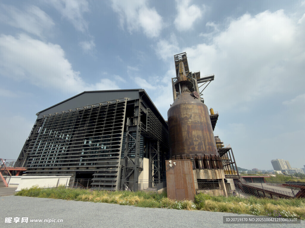 现代与工业风建筑景观