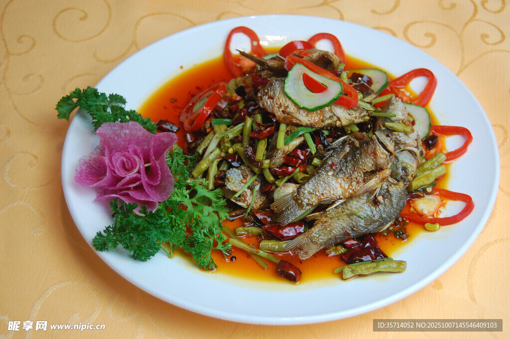 香辣可口的特色凉拌鱼