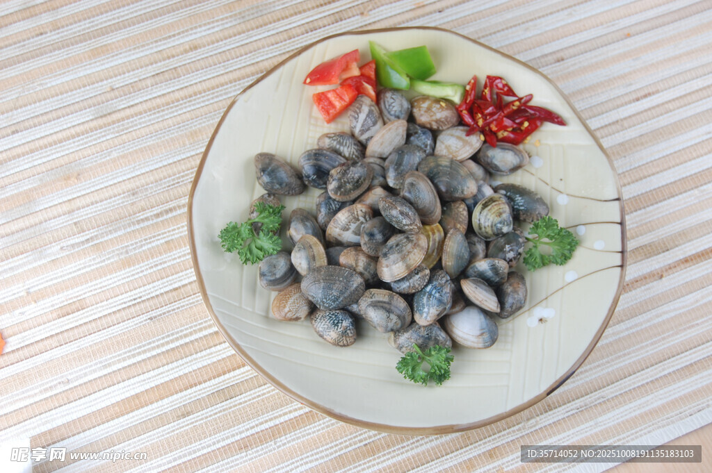 一盘美味蛤蜊