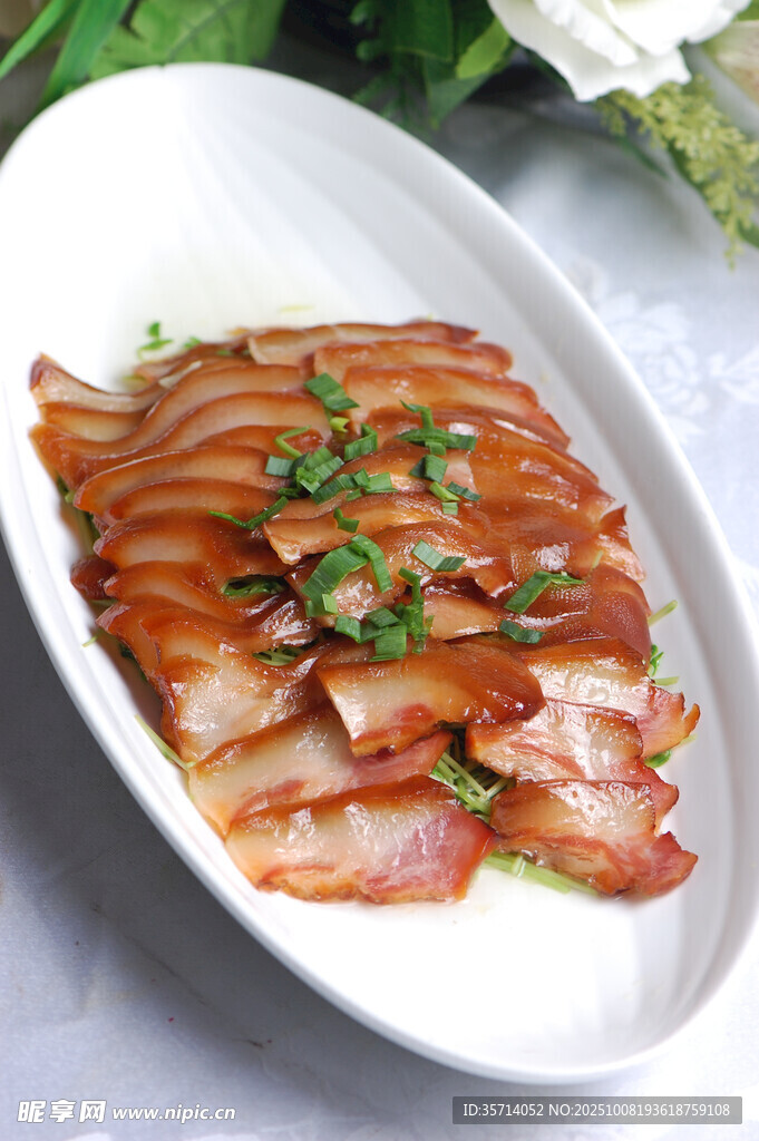 美味叉烧肉摆盘精致