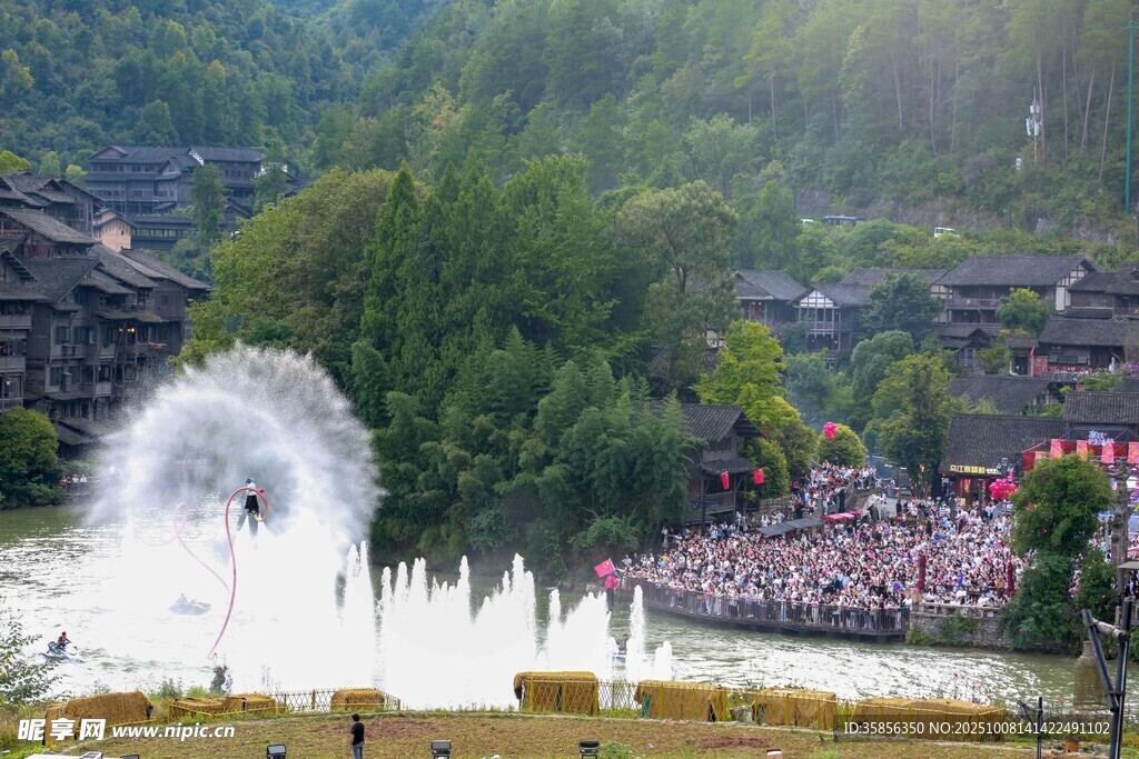 乌江寨景区游人观赏娱乐项目