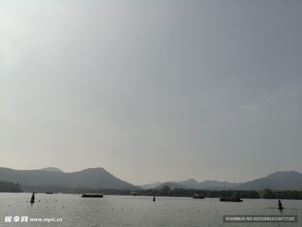 西湖远景宁静山水风光