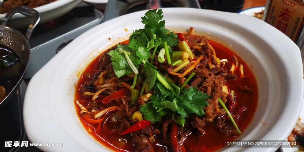 香辣美味的特色牛肉