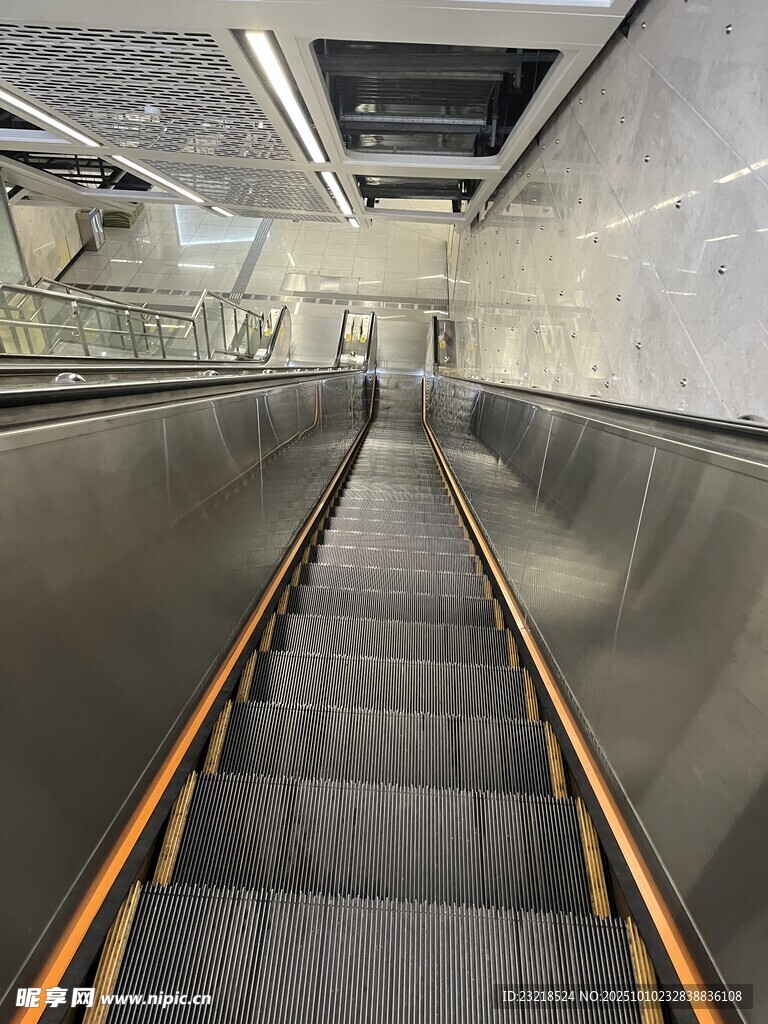 自动扶梯俯视图