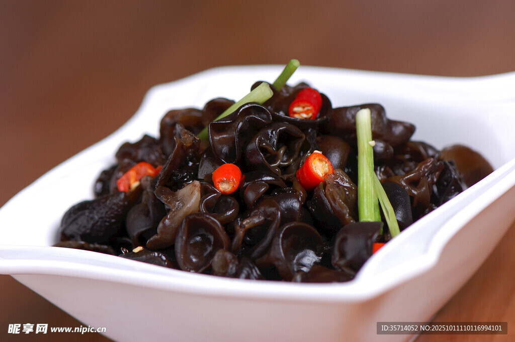 美味凉拌黑木耳