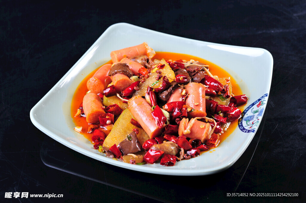 香辣美味的爆炒鱿鱼须