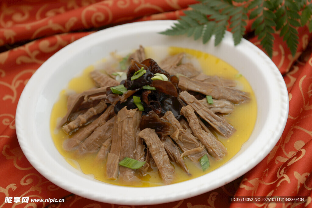 黄汤浸制的鲜嫩猪肝片