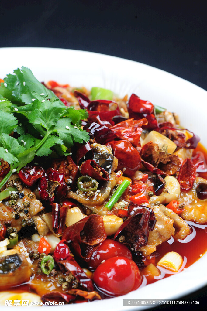 香辣可口的美味炒田螺