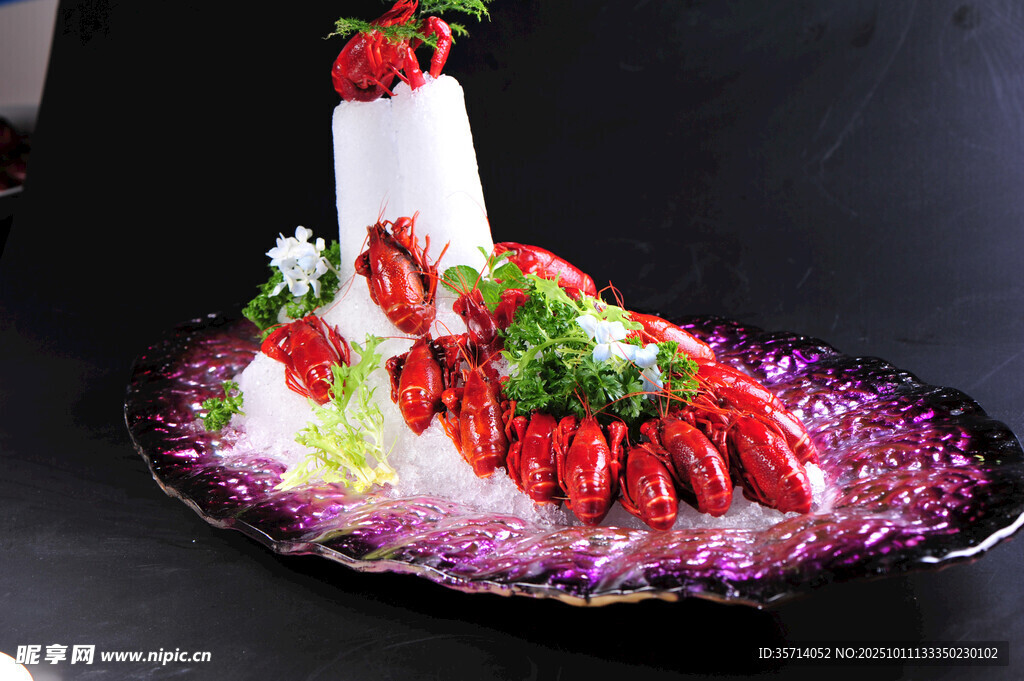 冰镇小龙虾拼盘