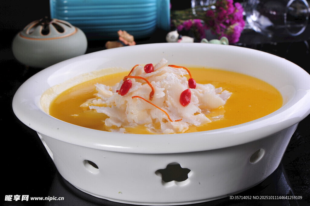 金汤虾仁美食佳肴