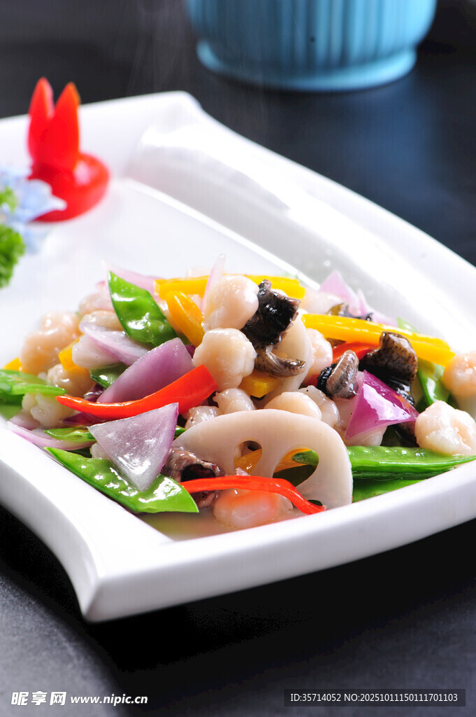 五彩时蔬炒鱿鱼