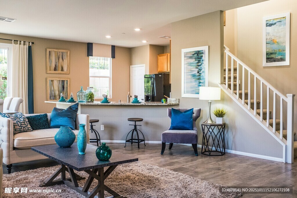 现代温馨客厅与楼梯设计