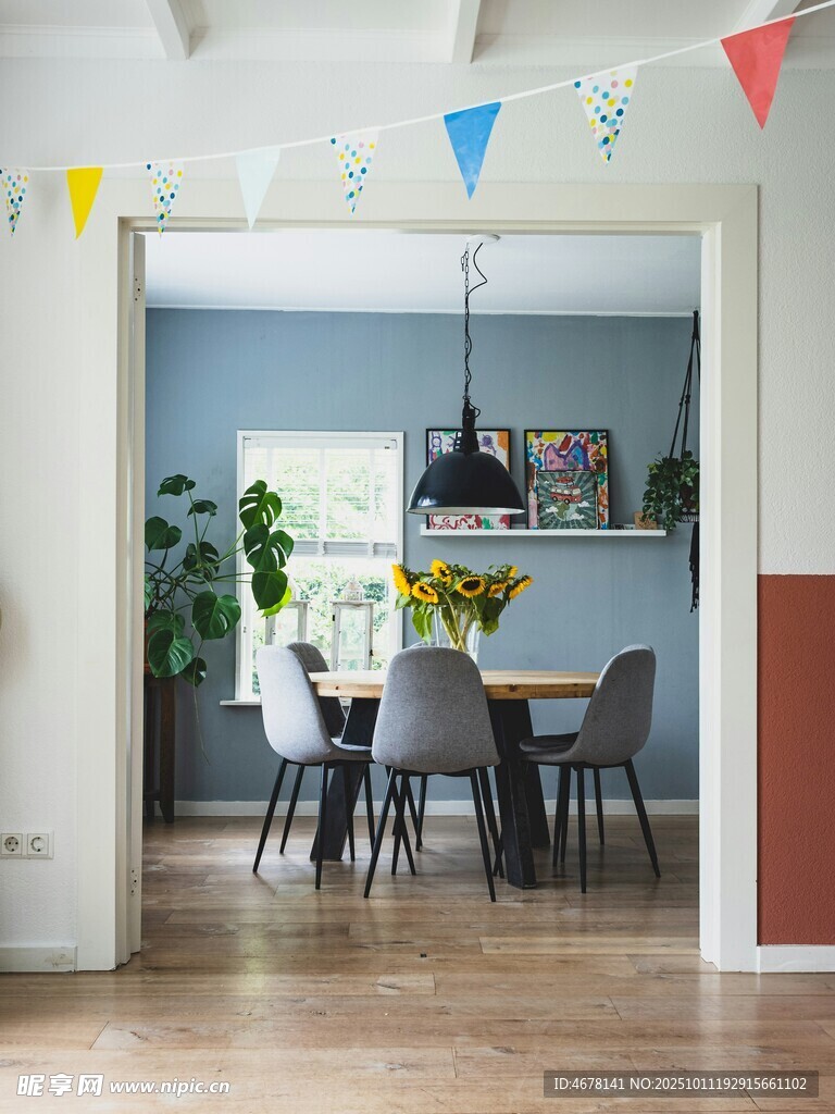 现代简约风餐厅室内场景