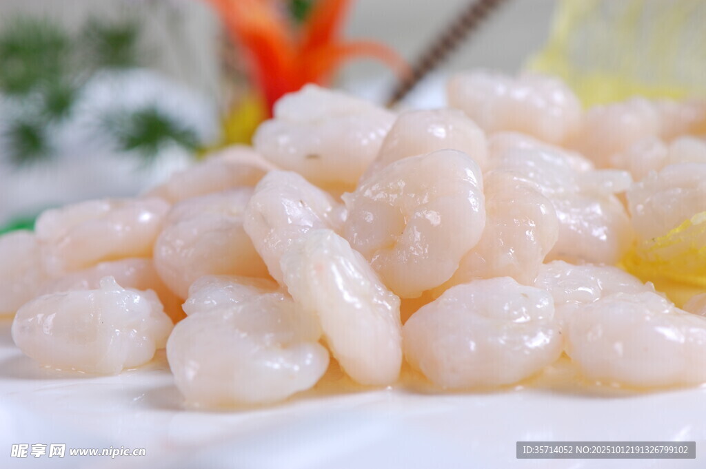 新鲜虾仁晶莹饱满