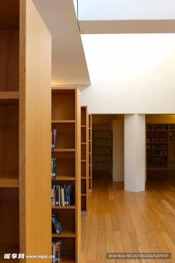 现代简约风格木质书房空间