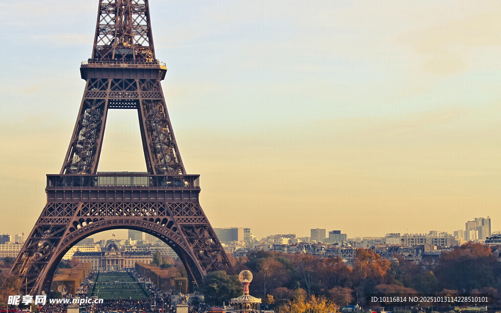 埃菲尔铁塔