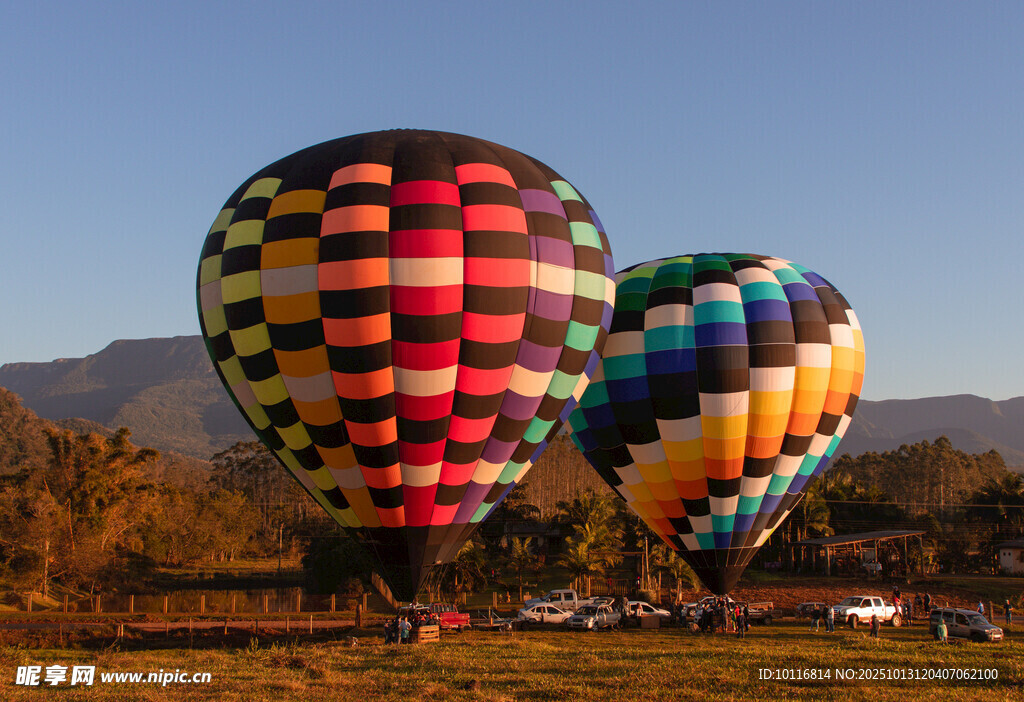 多彩热气球