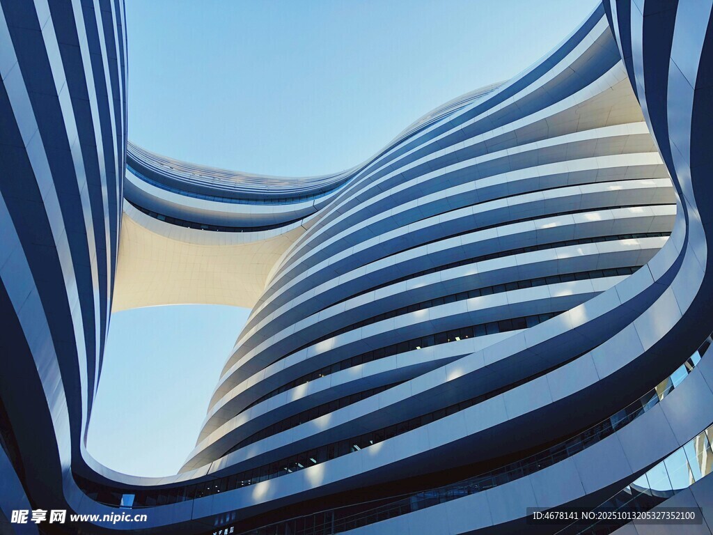 现代流线型建筑外观