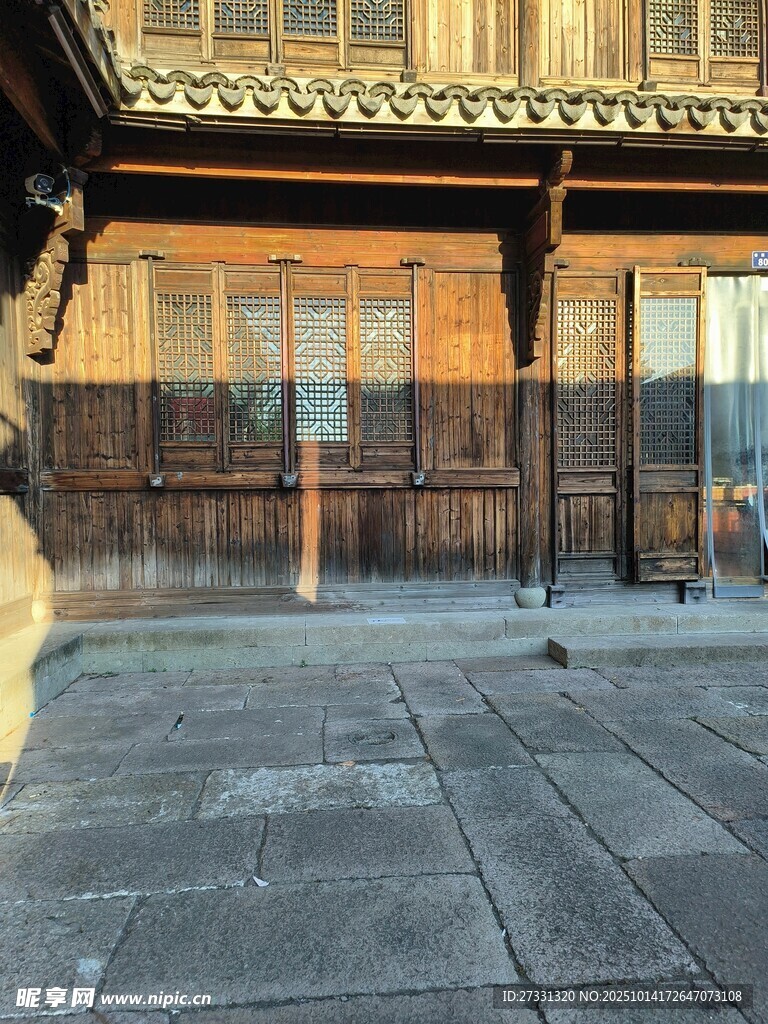 古雅中式建筑门前景象