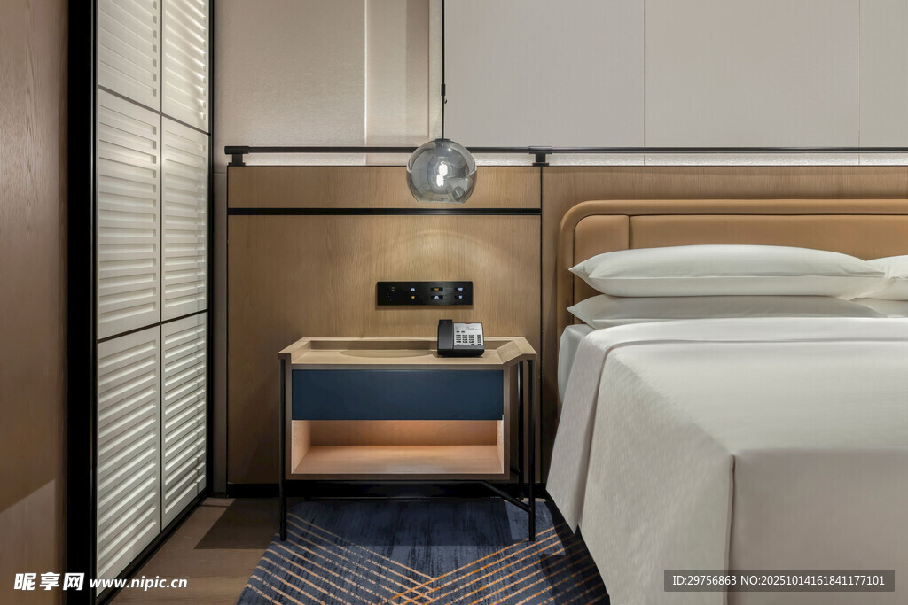 现代简约风格温馨卧室一角