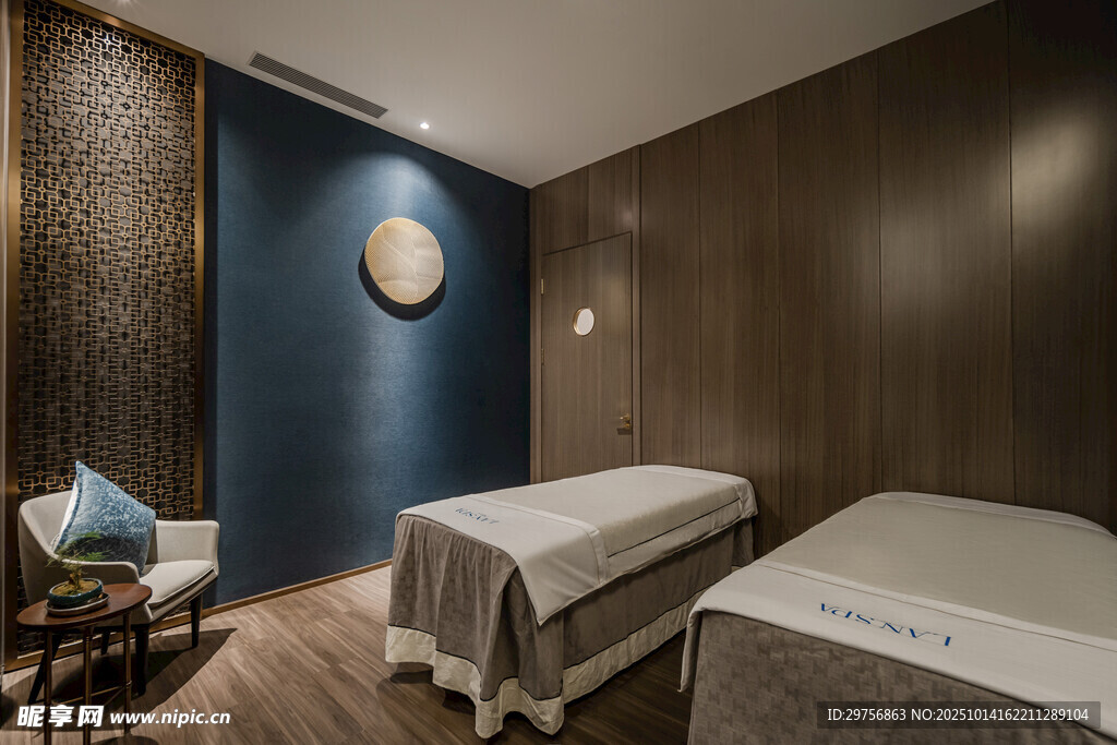 温馨舒适的双人按摩理疗室