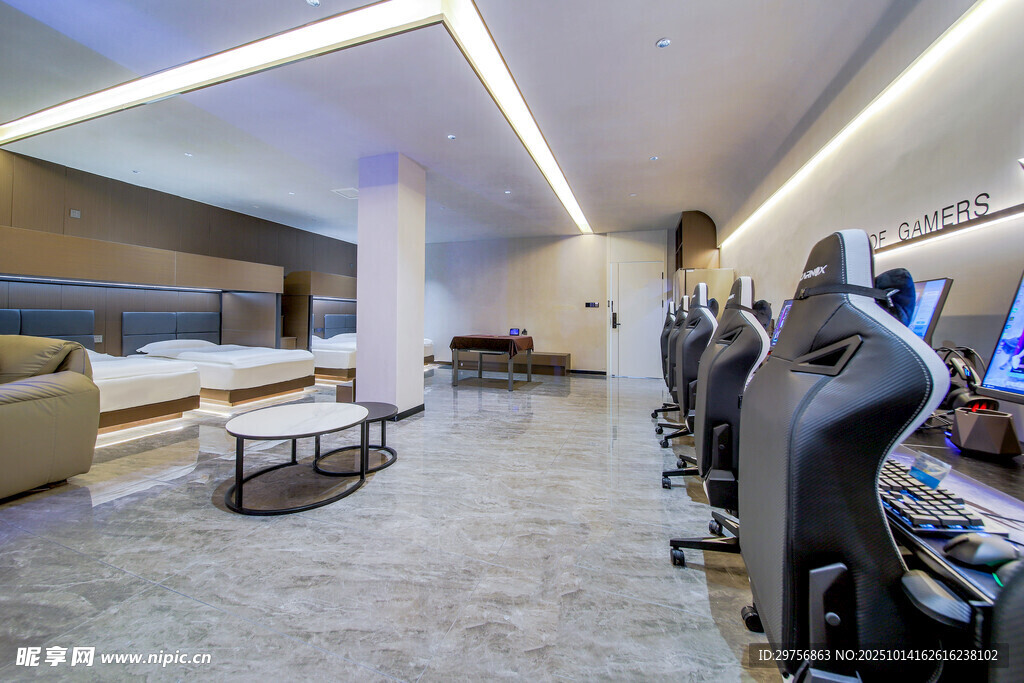 豪华电竞主题娱乐室